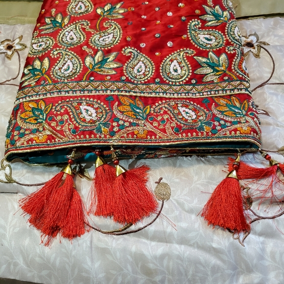 Lenhaga and sarees at wholesale prices - Picture 9 of 12